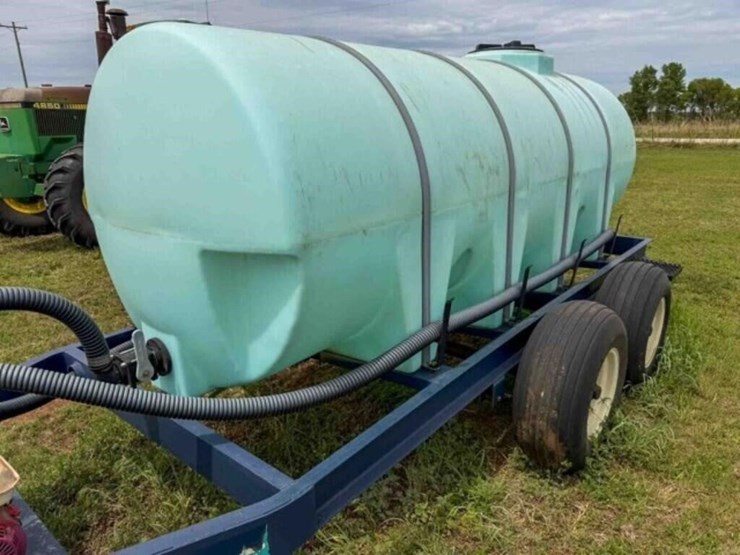 1000-gallon-nurse-tank-trailer-image-8