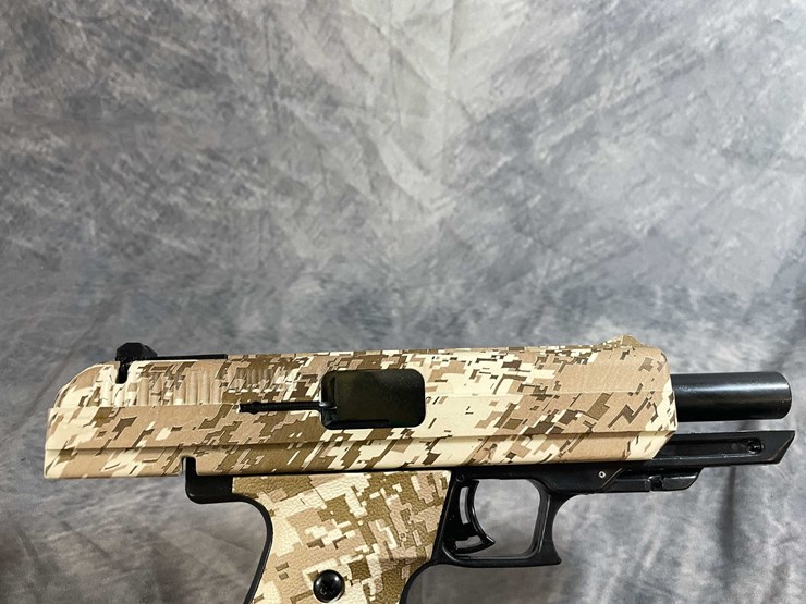 #10310-•-hi-point-jcp40-40-s&w-pistol,-sn:-x7304283-image-15