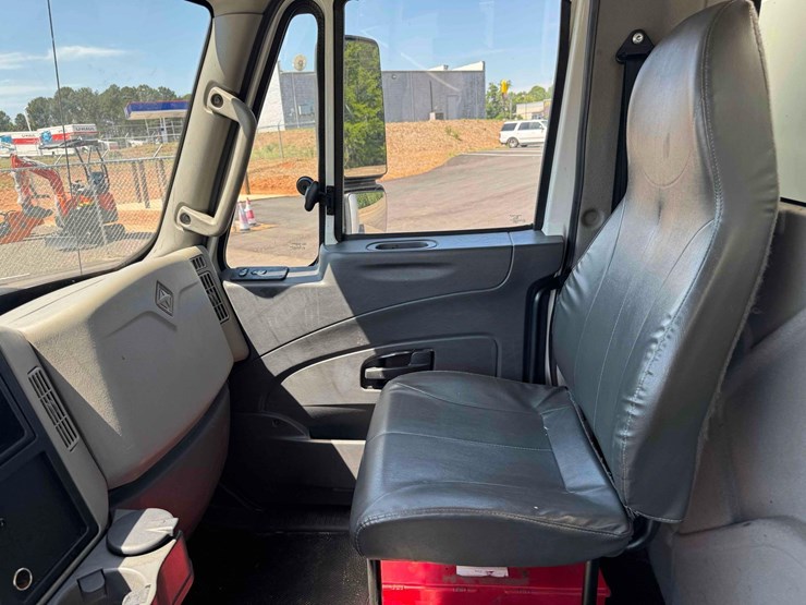 2018-international-4300-sba-image-26