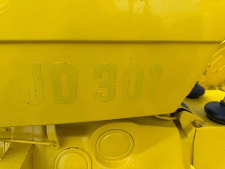 john-deere-301-image-22