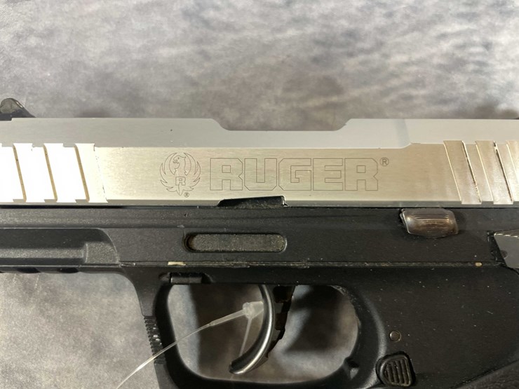 #10294-•-ruger-sr22-22-lr-pistol,-sn:-361-71180-image-11