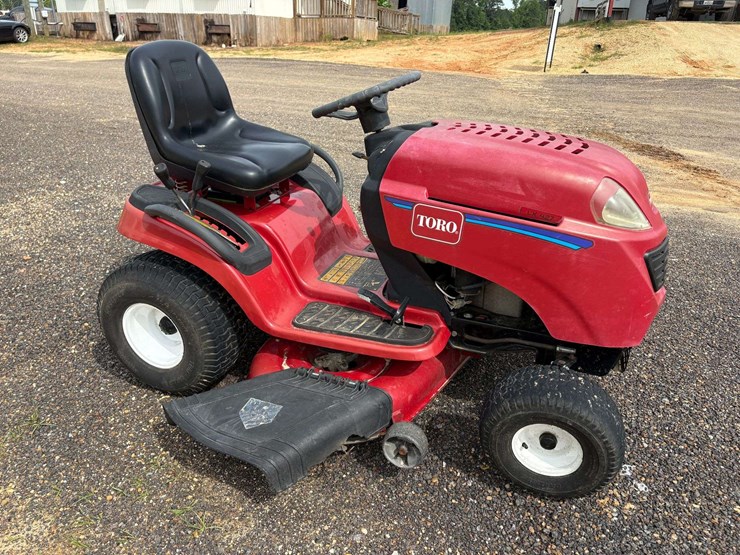 toro-lx427-image-5