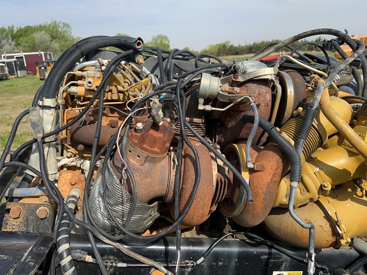 2008-caterpillar-c15-image-10