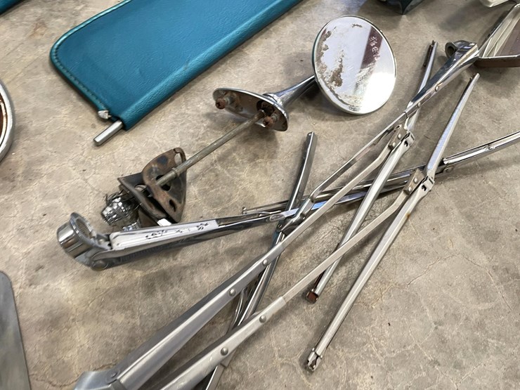 #5402-•-huge-lot-of-classic-car-parts-(las-cruces,-nm)-image-16