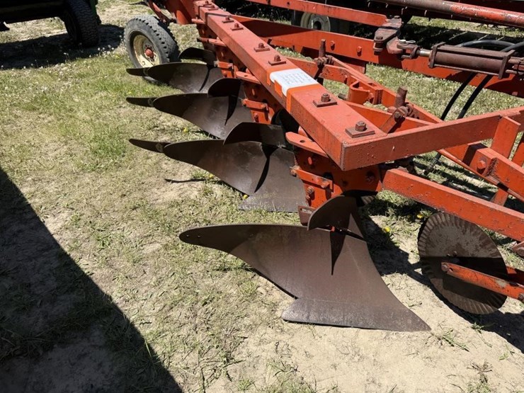 allis-chalmers-3pt-4-bottom-plow-image-5