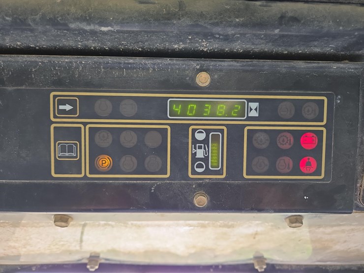 new-holland-lx985-image-28