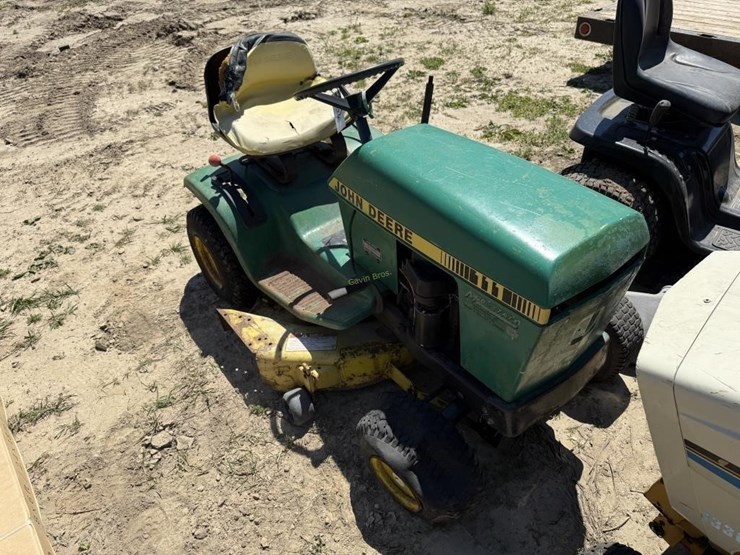 john-deere-111-image-4
