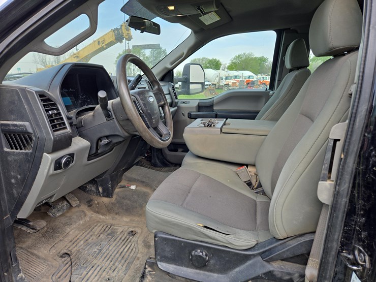 2018-ford-f450-xl-image-14