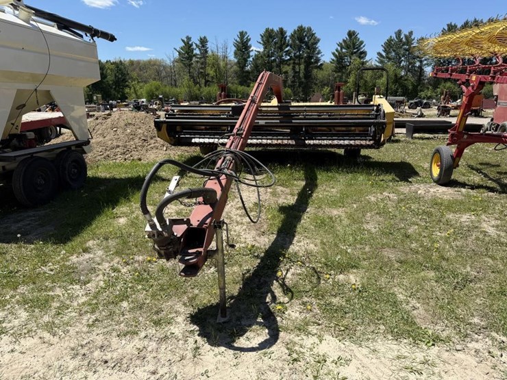 new-holland-1475-image-2