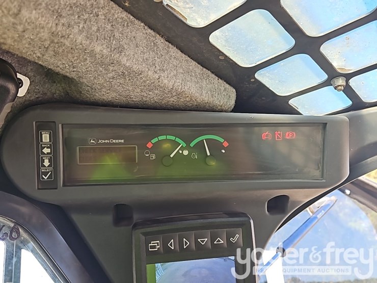 2024-deere-333g-image-47