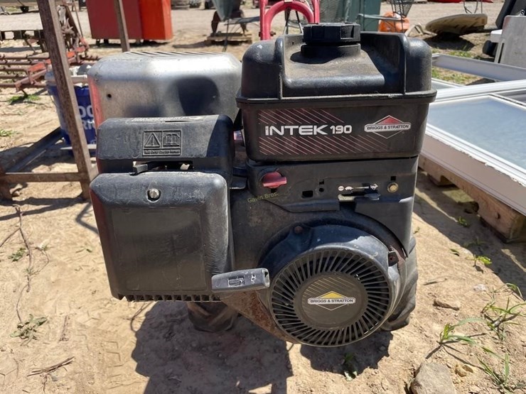 troy-bilt-bronco-image-4