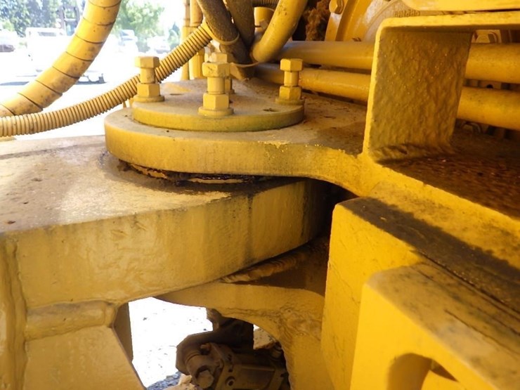 1985-caterpillar-d25c-image-23