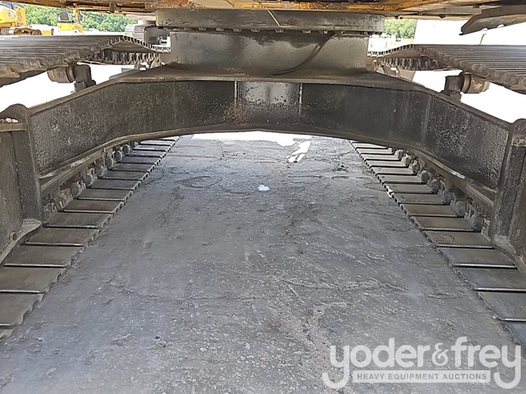 deere-130g-image-28