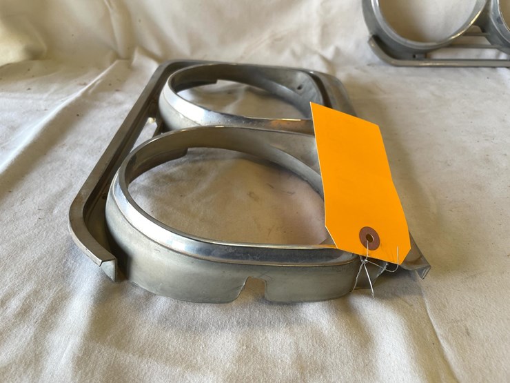 #5389-•-buick-skylark-gs-headlight-bezels-(las-cruces,-nm)-image-6