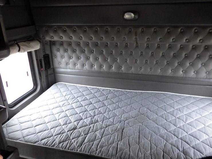 2008-kenworth-t660-image-68