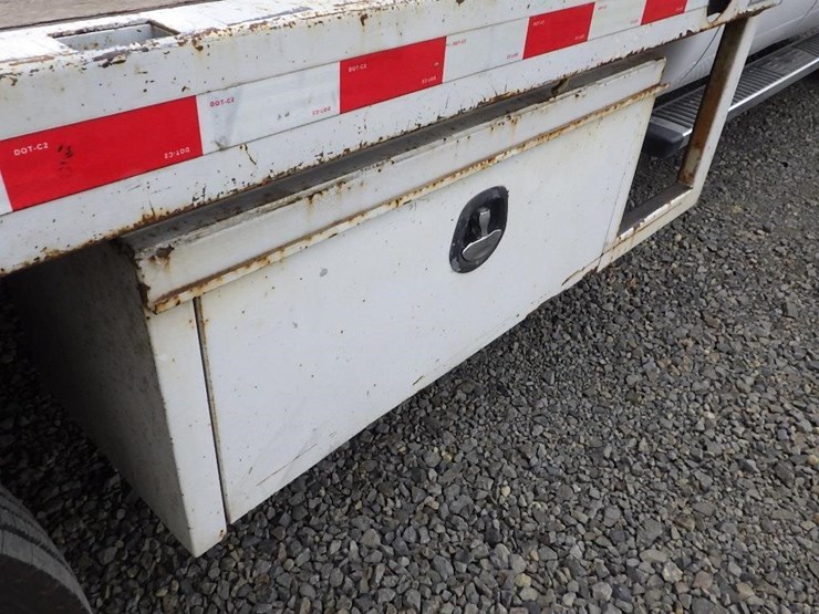 2011-ford-f550-image-12