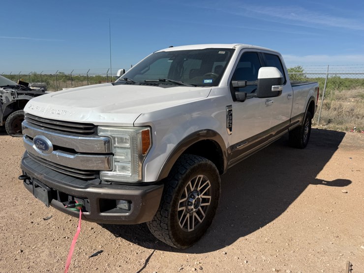 2017-ford-f350-image-1