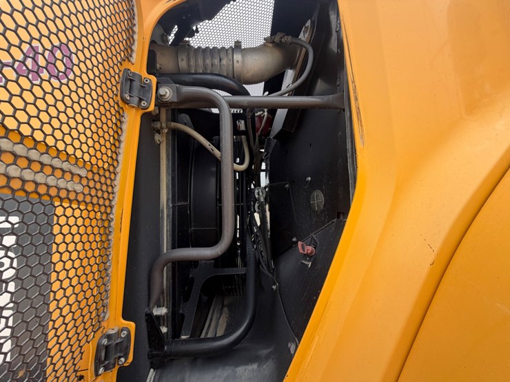 2021-volvo-l220h-image-15