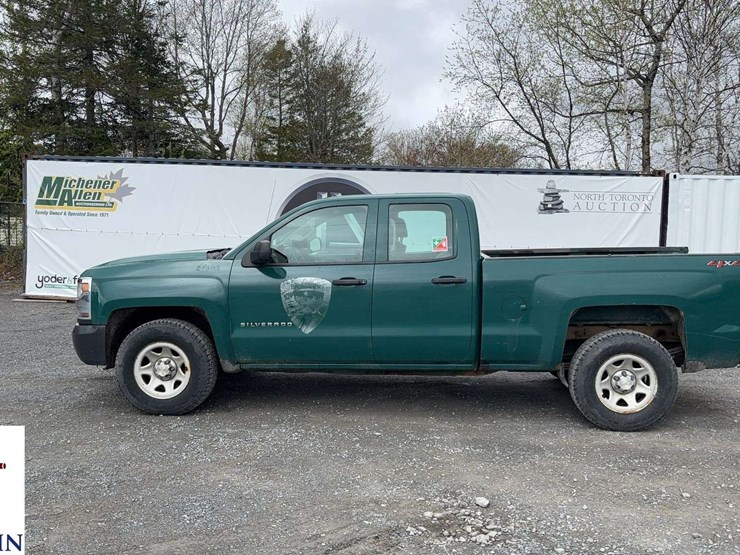 2018-chevrolet-silverado-1500-image-2