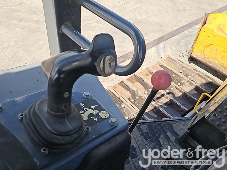 deere-450k-image-30