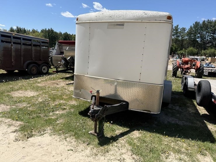 southwest-14'-x-7'-enclosed-tandem-trailer-image-2