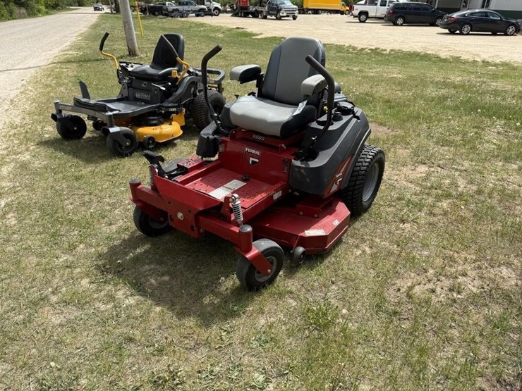 ferris-400s-zero-turn-lawn-mower-image-1