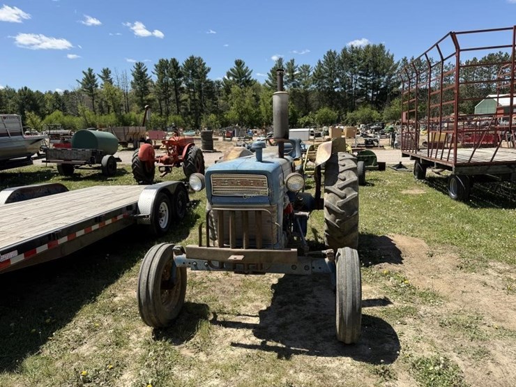 ford-4000-image-2