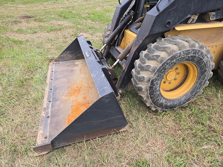 new-holland-lx985-image-6