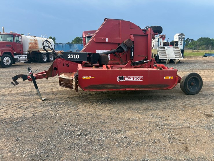 bush-hog-3710-image-9