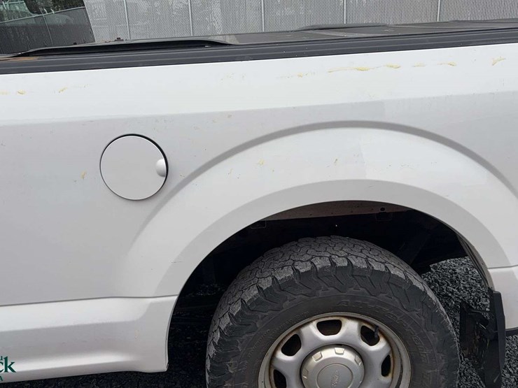 2016-ford-f150-image-25