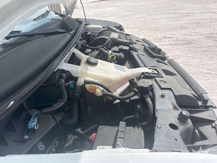 2019-chevrolet-express-2500-image-8
