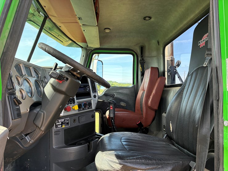 2018-mack-pinnacle-image-7