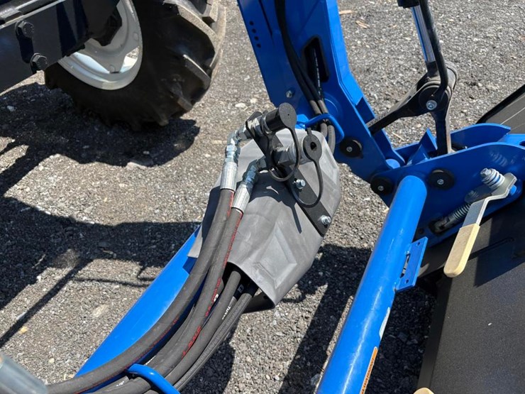 new-holland-workmaster-120-image-10