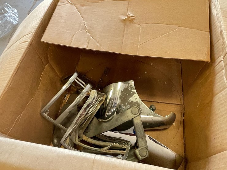 #5397-•-lot-of-vintage-auto-parts-(las-cruces,-nm)-image-12