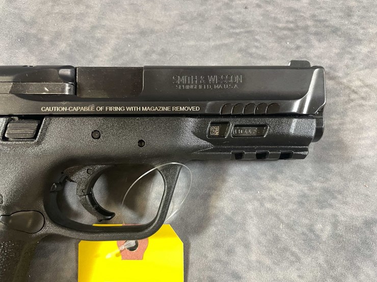 #10301-•-smith-&-wesson-m-&-p-2.0-9mm-luger-pistol,-sn:-njc4423-image-3