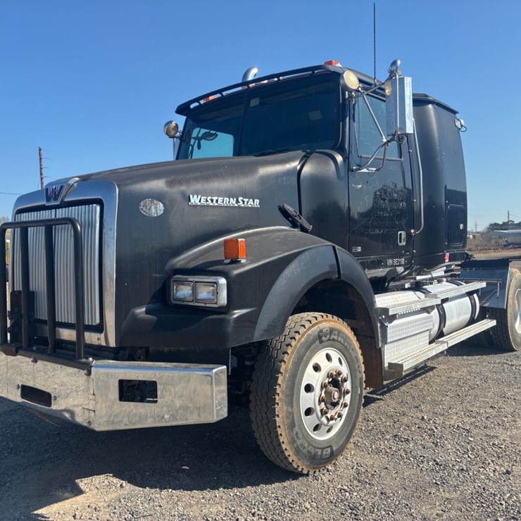 2012 WESTERN STAR 4900SA