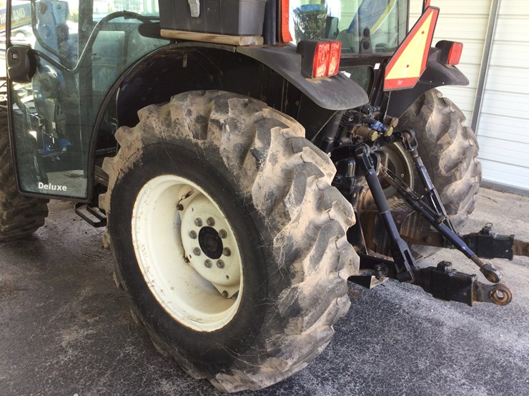 new-holland-t4020-image-9