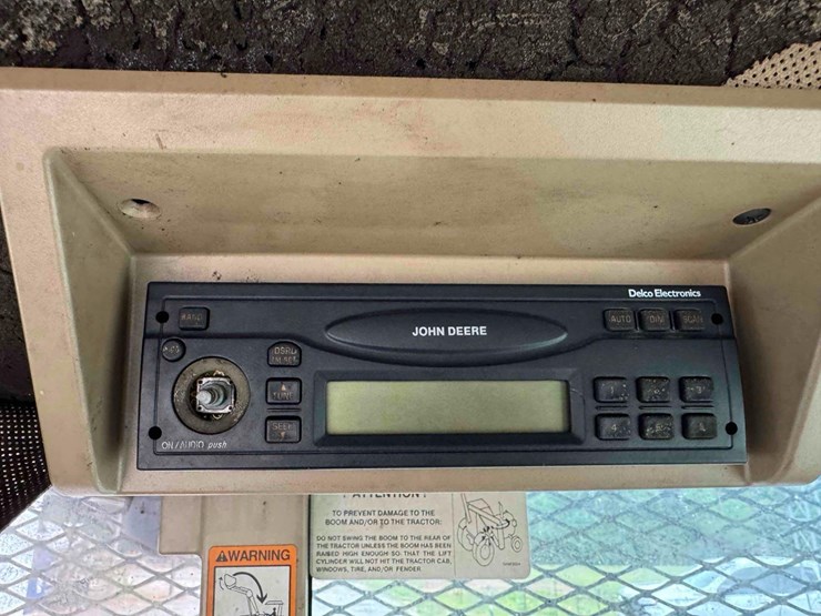 2000-john-deere-7410-image-30