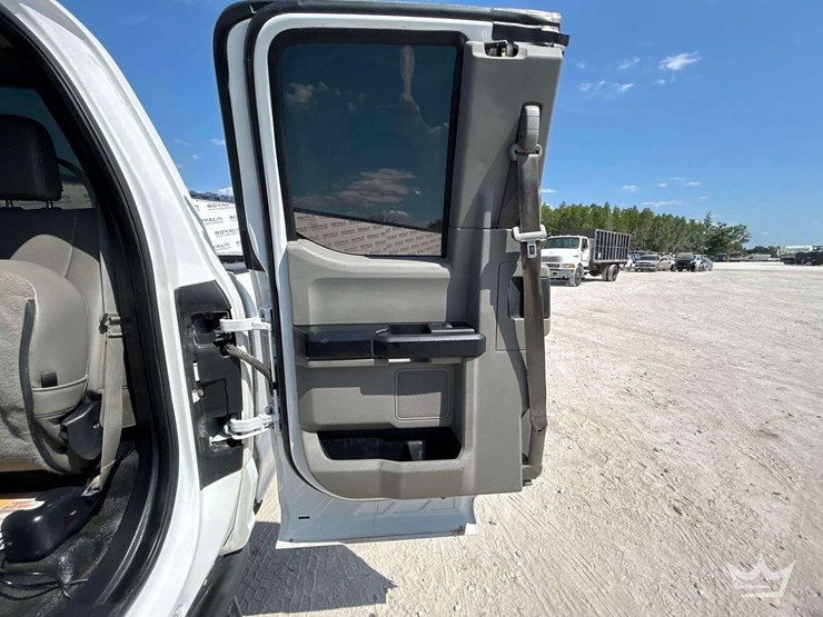 2019-ford-f250-image-18