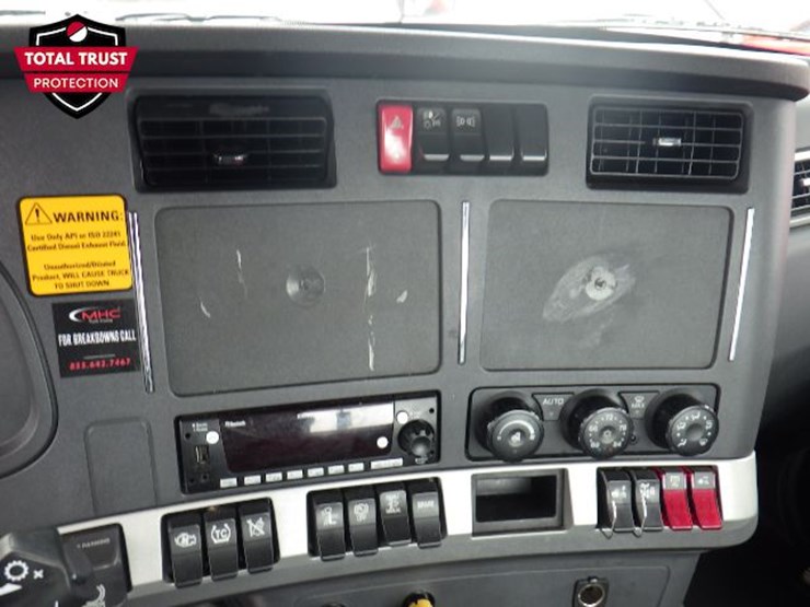 2023-kenworth-t680-image-17