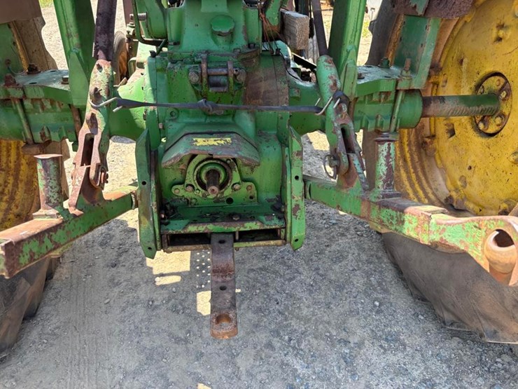 john-deere-2030-image-12