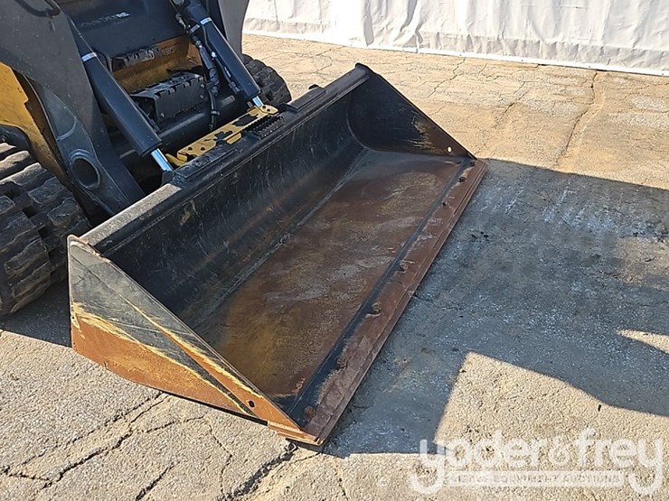 2024-deere-333g-image-13