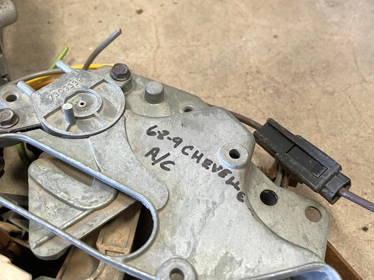 #5400-•-huge-lot-of-classic-car-parts-(las-cruces,-nm)-image-6
