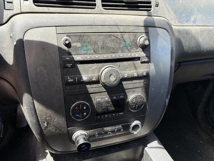2007-chevrolet-avalanche-truck-image-12