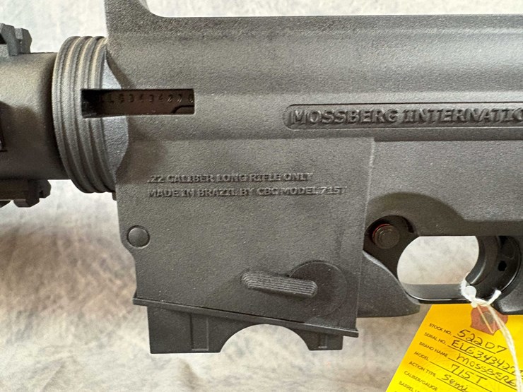 #10340-•-mossberg-715-tactical-22-lr-semi-auto-rifle,-sn:-elg3434270-image-12