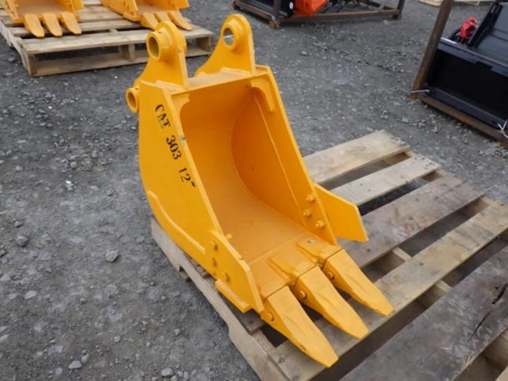caterpillar-303-image-4