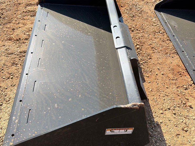 unused-wolverine-74-skid-steer-duty-bucket-image-3