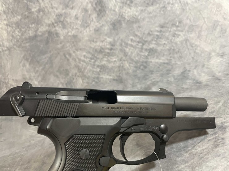 #10295-•-beretta-8040-cougar-40-s&w-pistol,-sn:-026682mc-image-17