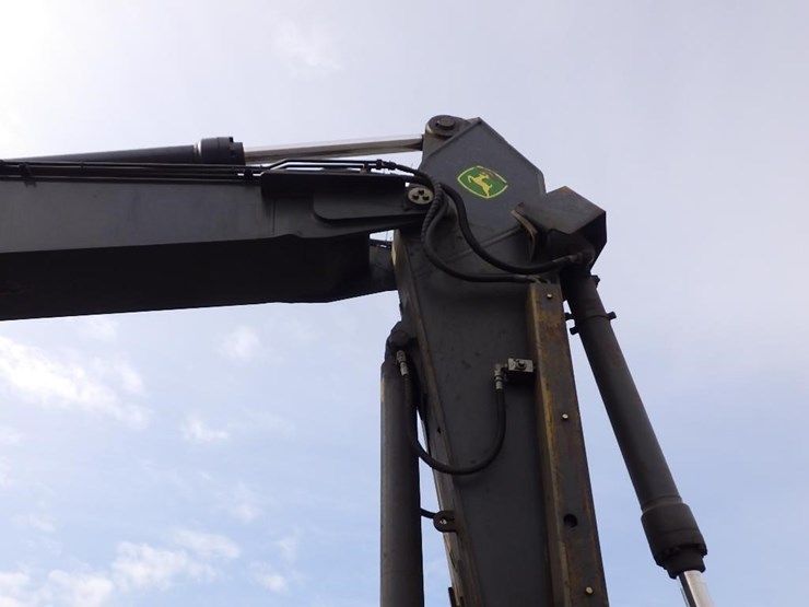 2017-deere-3754g-image-26