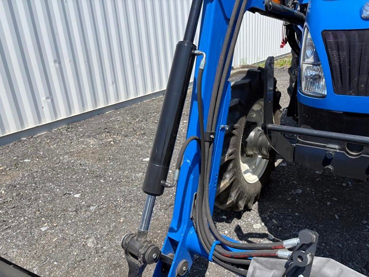 new-holland-workmaster-120-image-7
